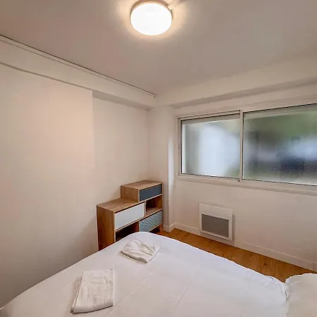 Neuf Centre - Separee - Parking Apartment